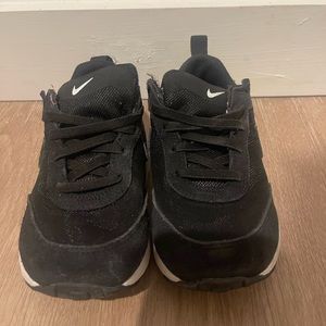 Black Waffle NIKE 10C